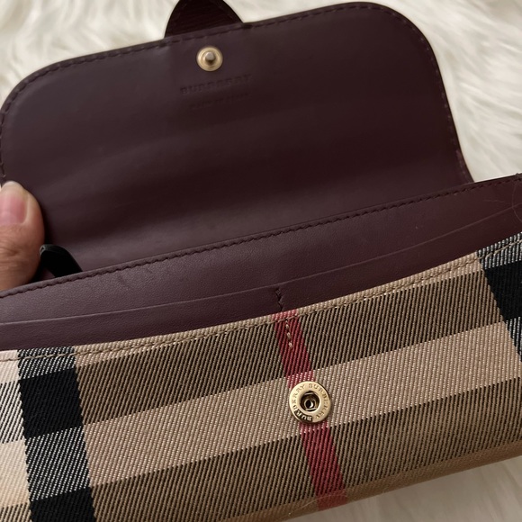 BURBERRY LONG WALLET - Picture 5 of 6